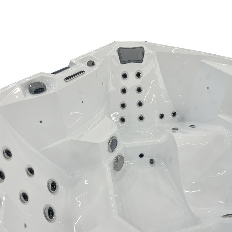 Jacuzzi Hydra 200 hydromassage compact et élégant.