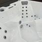 Jacuzzi Hydra 200, baignoire balnéo compacte.