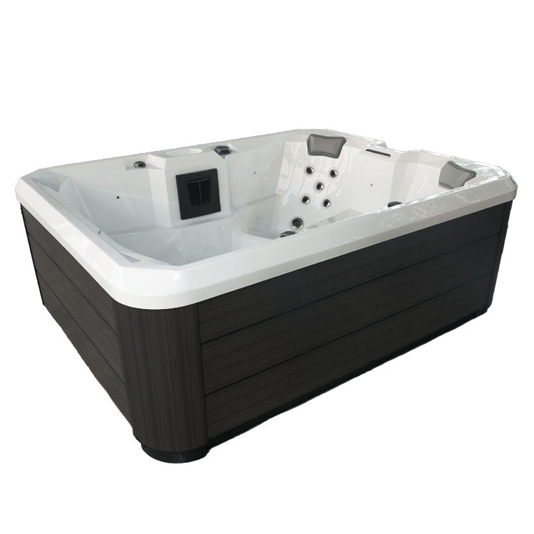 SaunamoJacuzzi Hydra 170 pour quatre personnes à .